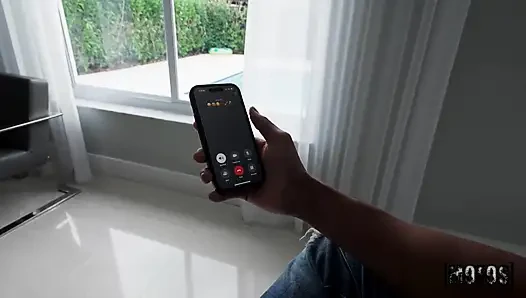 Mofos - büyük memeli Serena Hill havuz başında büyük zenci yarağını emmek için duruyor