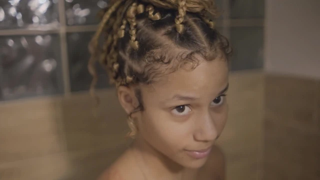 Yoğun Zenci Latin Duşta Seks