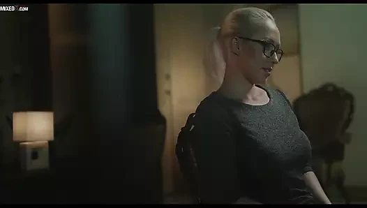 Seksi ateşli orta yaşlı seksi kadın Christina Shine yapay zekayla mastürbasyon yapıyor