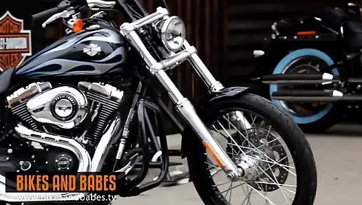 Lea Tyron - bisikletler ve hatunlar tv seksi videolar