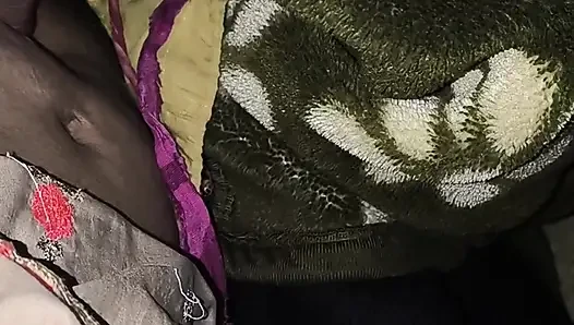 Soyi hui bhabhi ko chupke se chuda