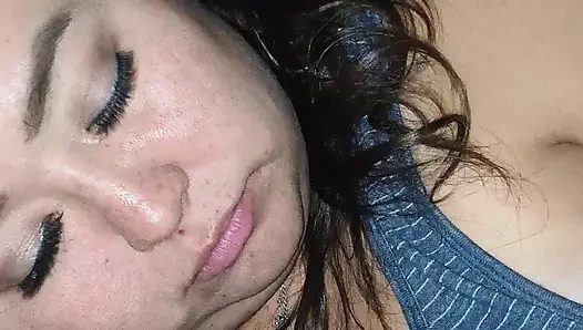 Yarak emiyor ve boşalıyor