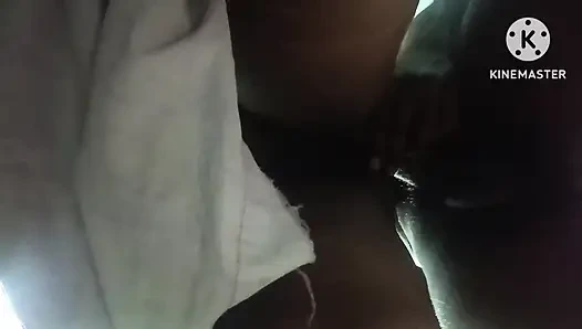 Hintli desi ateşli köylü tatlı teyze cheting hor hasbends ve har hasbends arkadaşıyla kola içiyor