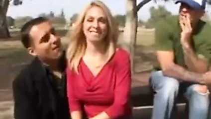 Slam bu milf üzerinde the yatak