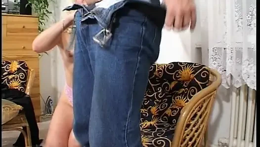 Alman Kapılarının Arkasında Özenle Siktir Edilir - Tam Film