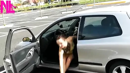 Seksi yılan tasarımı bale dairelerinde şehvetli sarkma
