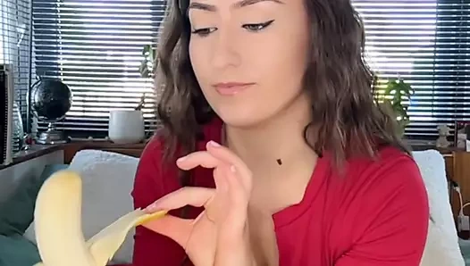 Büyük götlü striptizli üniversiteli genç kız