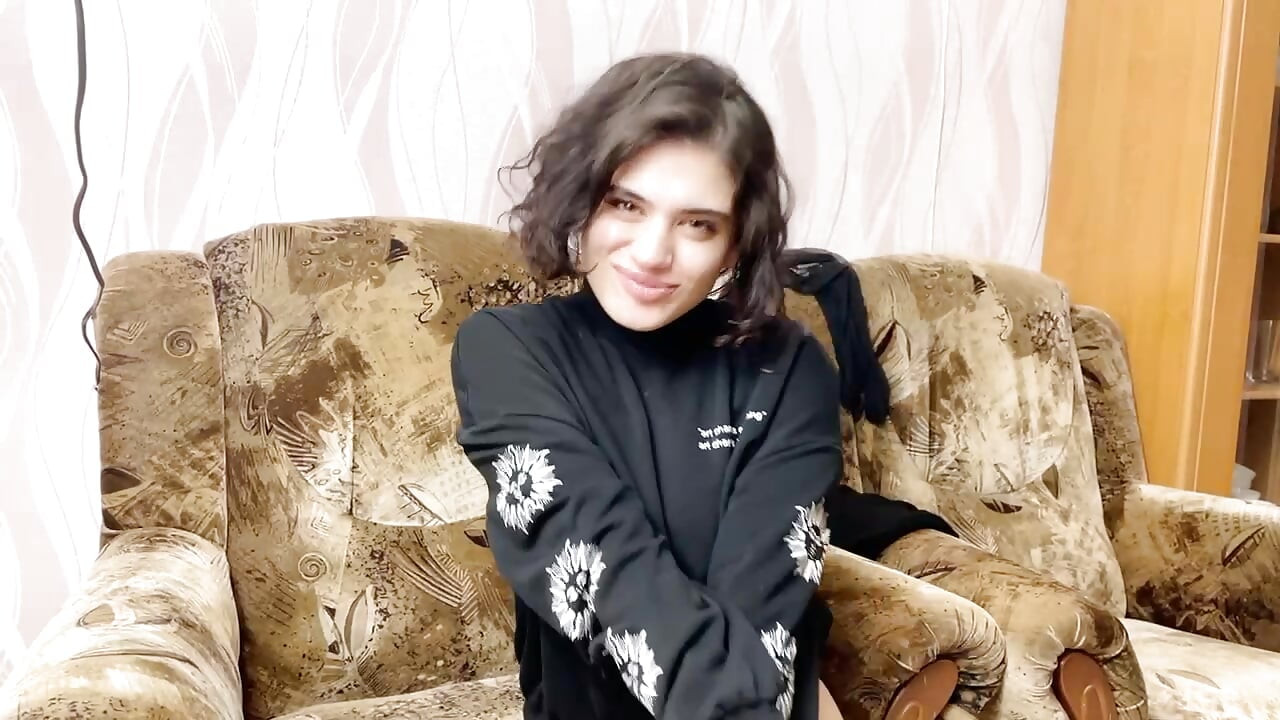 18 yaşındaki genç kız solo şov