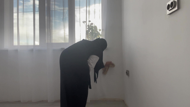 Arab Stepmom Gives JOI With Talk