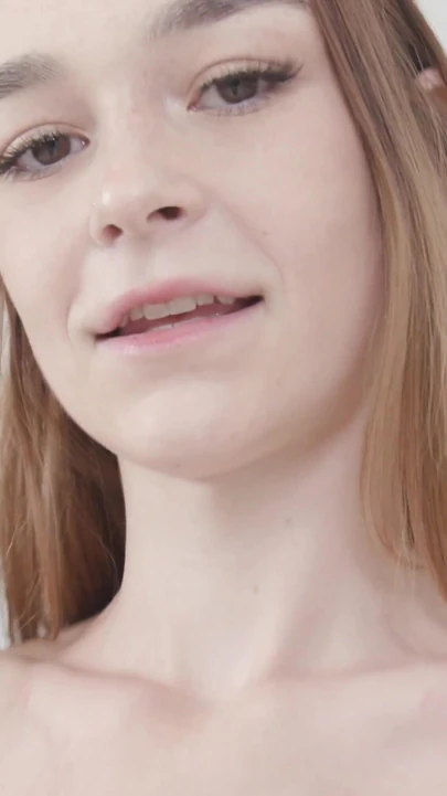 18-летняя рыжая в первый раз толстушка с участием Della Cate с Ethan Seeks и Gi Joey