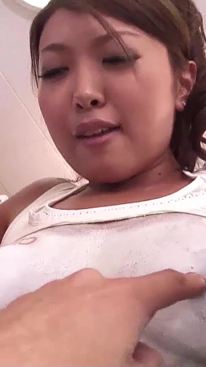 "Vücut boyalı Japon genç kız için grup sekste birden fazla dölleme" den çene düşüren an