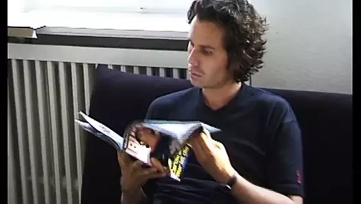 Üvey annemin yeni erkek arkadaşı fena sikişmiyor - Alman retro sikiş