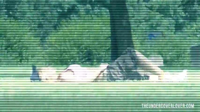 Bir bbc ile ona bf aldatıyor