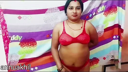 Olgun Hintli üvey anne genç (18+) üvey oğlu tarafından götünü sikiyor