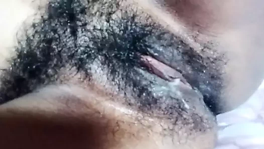 Fake hostel - azgın genies kızı serbest bırakıldı ve yarak için çaresiz video 03