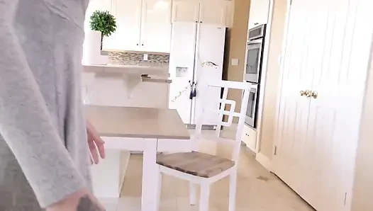 Audrey Royal erkek arkadaşının babasıyla mücadele etmedi