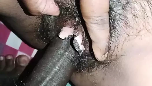 Kayınbiraderi baldızını sert sikiyor