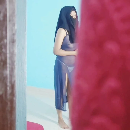 Oda servisi çocuğu onu sikiyor