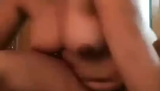 Ateşli ve seksi Asyalı bayan