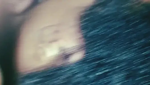 Hamileliğimin tadına bakmayı seviyor!!