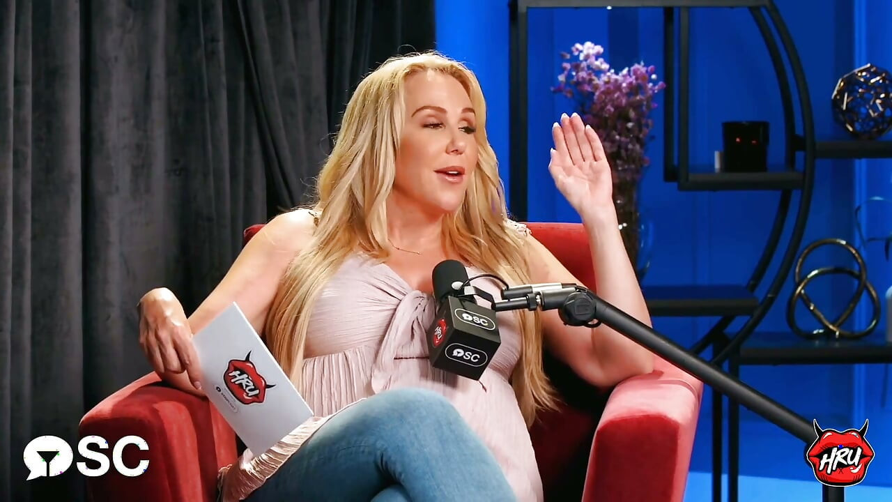 Giana Taylor magazin glamour günlerinde, urban x binasında ve yetişkin ödül gösterisi draması