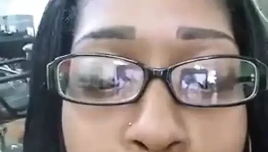 İşinde bile beni seviyor