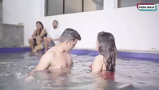 En iyi arkadaşlar partide eğleniyor