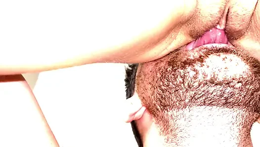 Sikime binmeden önce amını yalıyorum, amcık yiyor, seksi vücut, dövme, sıkı amcık, ıslak amcık