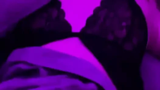 Addy pus nüfuz ve becerdin ile yapay penis gets dev orgazm