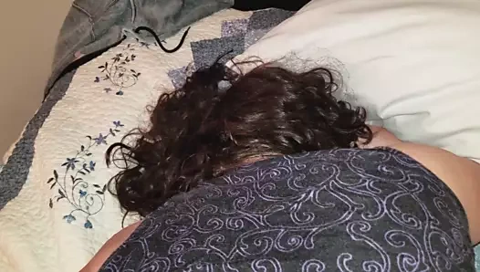 Bu bbc ile yönetici pençe milfs delikler germe.