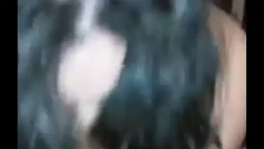 Tombul derin boğaz çük ile yüz ve boşalmak içinde ağız