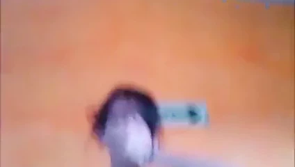 Junge Tittchen vom versautem Schneewittchen am reiten