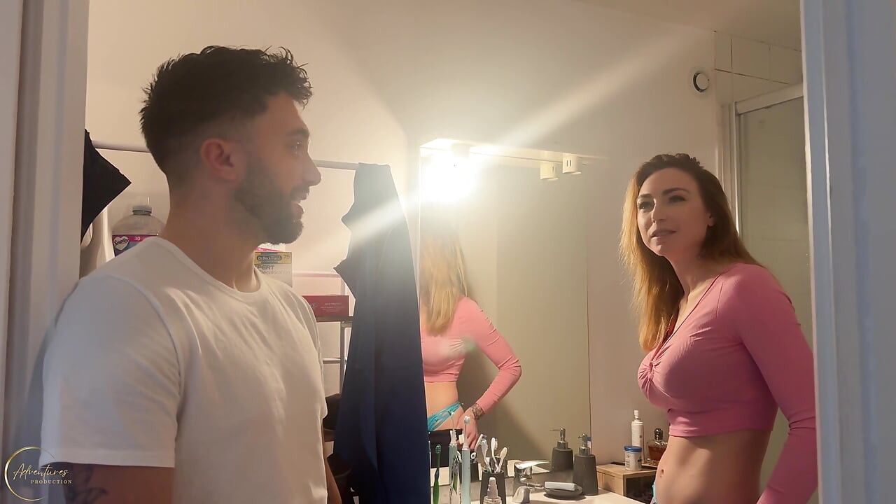 Lea Pam, Elisa Calvi ve büyük doğal göğüsleri ve gael braga ile ateşli üçlü seks