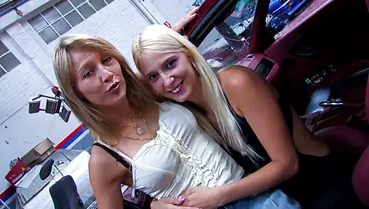 İki muhteşem hatun bir oto tamircisi tarafından sikiliyor