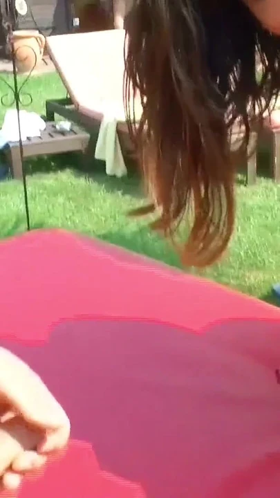 Обязательный для обмена момент из "гэнгбэнга с кримпаем с крошечной тинкой Мири, куколдом, на улице"