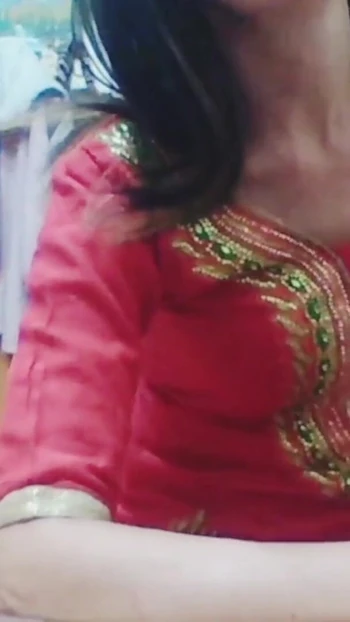 Захватывающий момент из "Это случается, когда мачеха делит постель"