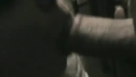 Tombul sarışın orta yaşlı seksi sürtük o yarağı çok sert emiyor
