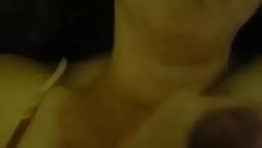 Dağınık yüze boşalma