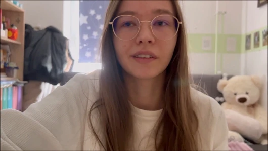 Genç hardcore parmak kendini sikikleri! fışkırtma!