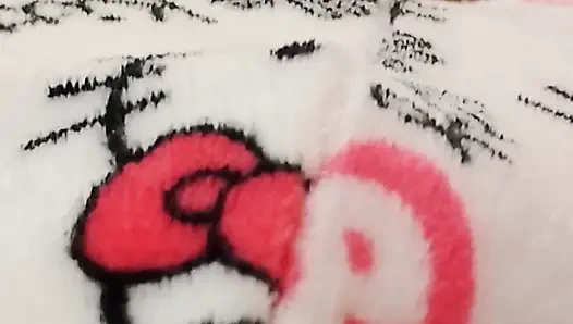 18 yaşındaki kız şeftalisini sikiyor