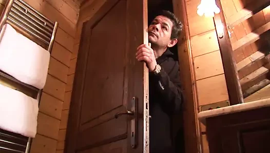 Kabinde sevişmek heyecan verici!