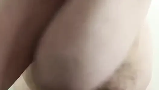 Zıplayan göğüsler