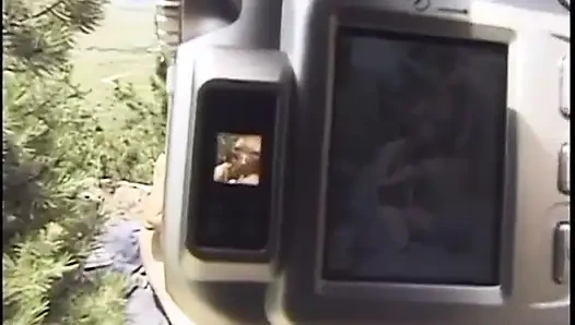 Şanslı adamın sikişecek bir erkeği ve sürtük bir kadını var