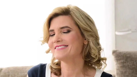 Kocası izlerken Alby götten sikiliyor