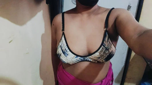 Hintli yenge ki videosu, tek çıplak video desi köyü bahu desi köylü karısı, çıplak video