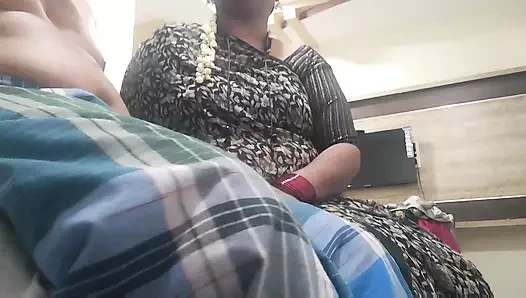 Atta alludu siyah sari büyük göğüsler baştan çıkarıcı