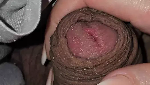 Üvey anne küçük üvey oğlunun yarağını ereksiyon olmadan çıkardı