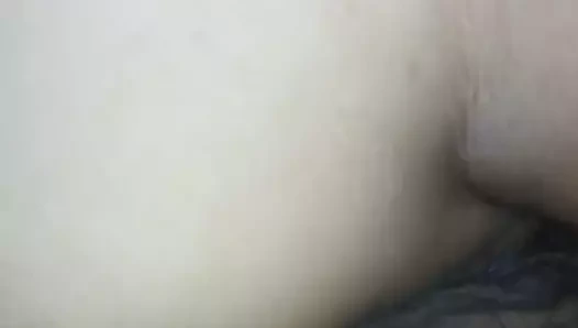 Le chupo el culito a mi esposa!!