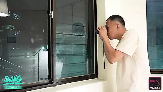 Komşu karımın içine boşalıyorum.