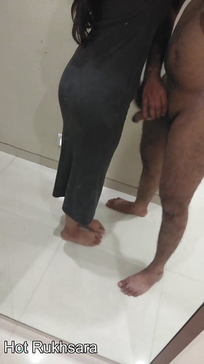 Patron Ve Sekreter. Yaşlı Genç Kız. Patron Genç Sekreteri Sikiyor Ve Iki Kez Boşalıyor. Elle Muamele Yarak. Mastürbasyon